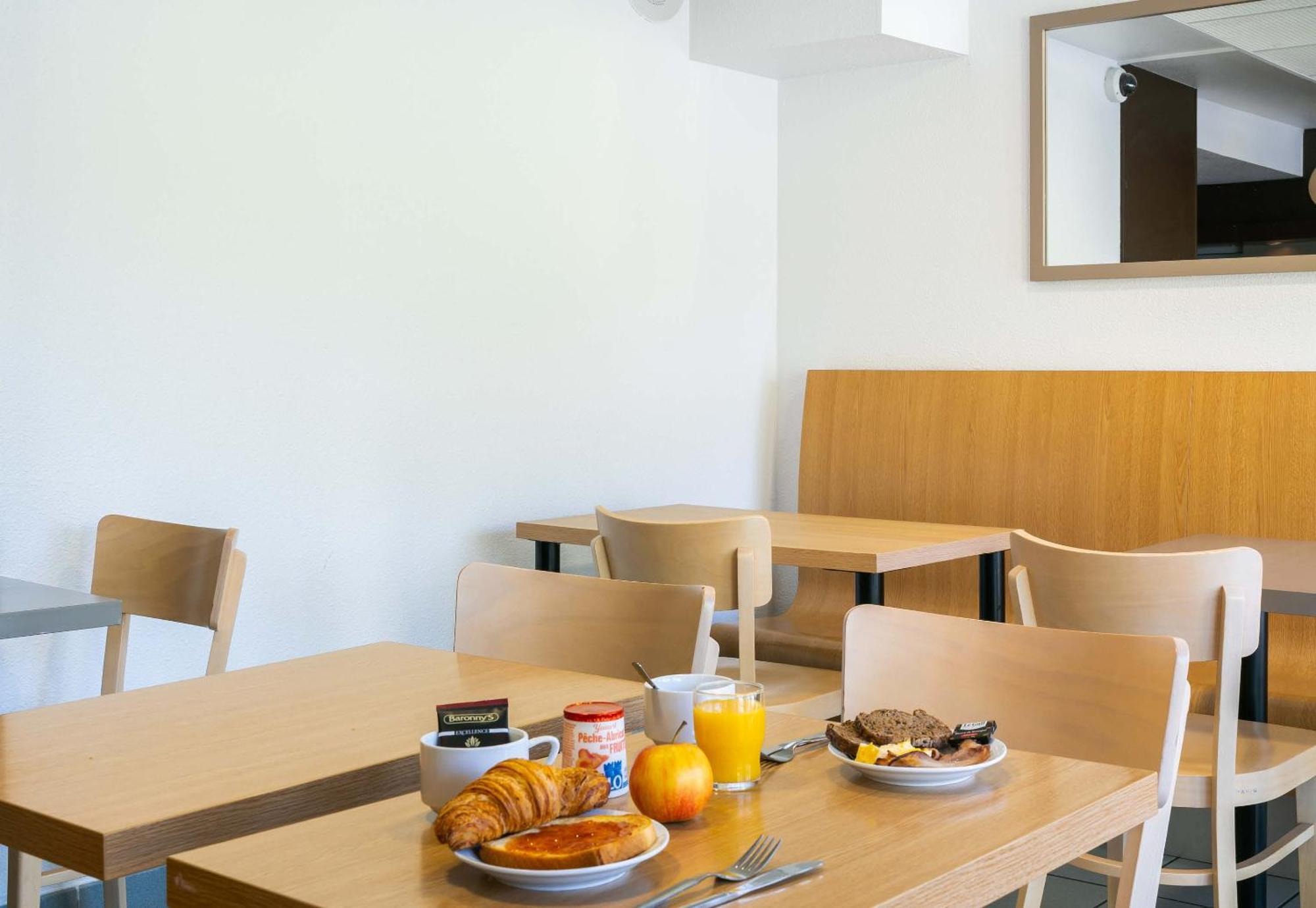 B&B Hotel Lorient Ланестер Экстерьер фото