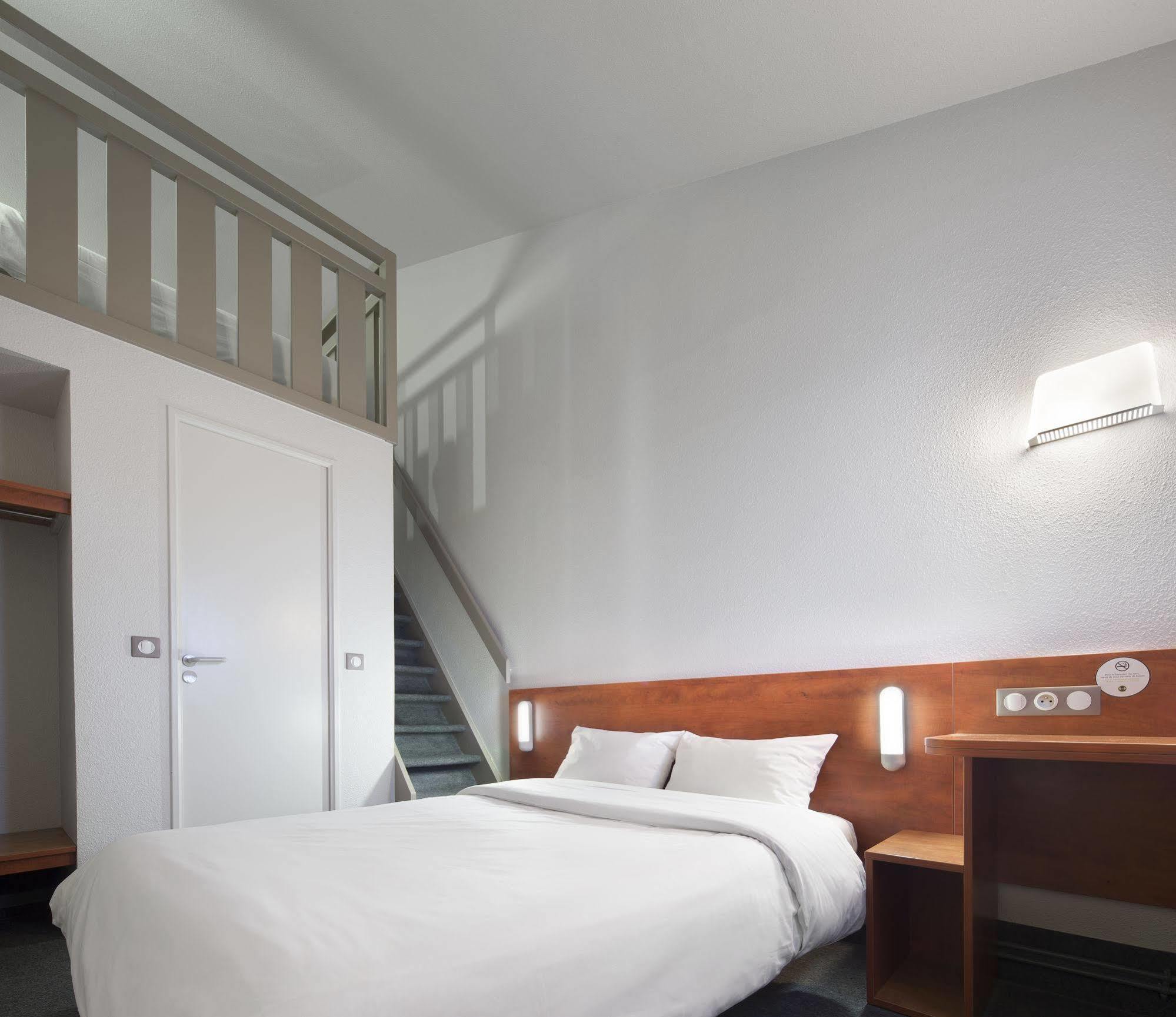 B&B Hotel Lorient Ланестер Экстерьер фото